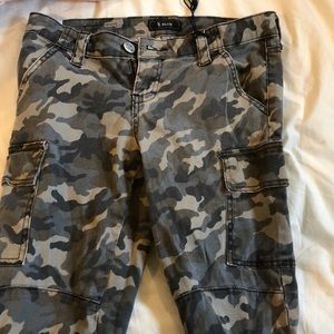 Camp pants